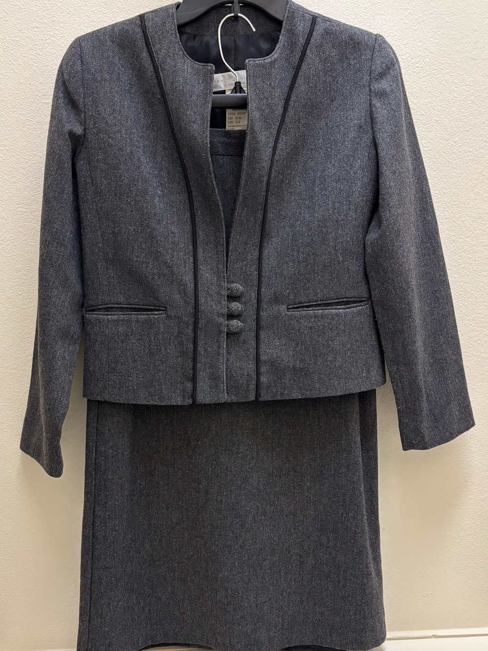 Tailored Charcoal Gray Women's Jacket & Skirt Set